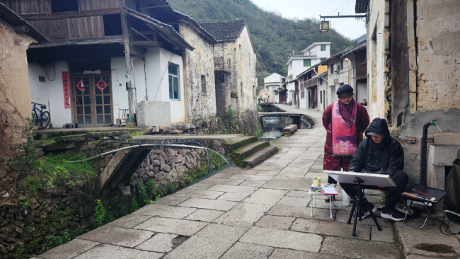 丹青妙笔画“双溪” 全国水彩画名家写生采风活动在磐安举行