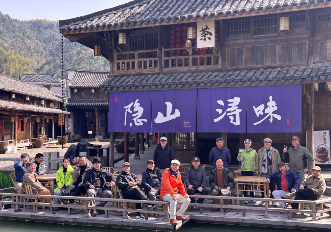 丹青妙笔画“双溪” 全国水彩画名家写生采风活动在磐安举行