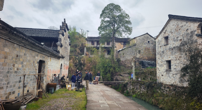 丹青妙笔画“双溪” 全国水彩画名家写生采风活动在磐安举行