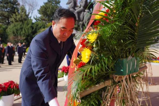 2025年北京市清明红色祭扫活动在八宝山革命公墓举行